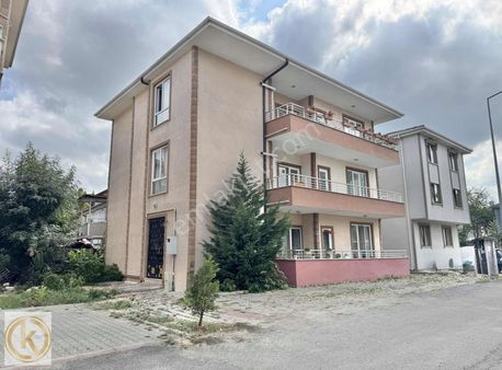 Kaymak Emlaktan Yazlık Vatan Mah. 3+1 135m2 Ara Kat Satılk Daire