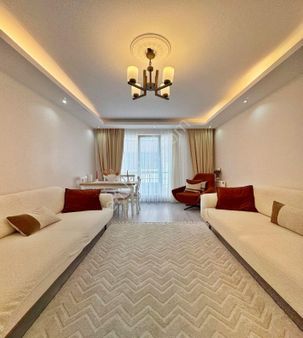 Metrobüse 5 Dakika Yürüme Mesafesinde 2.kat 2+1 120m2 3.050.000