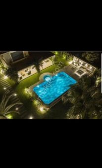 Kuşadası Havuzlu Site İçinde Merkezi Isıtmalı