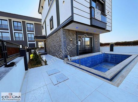 Bölgenin En Uygun Havuzlu 5+1 Tam Müstakil Villası !!