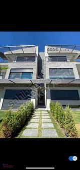 Çeşme Ilıca Havuzlu Sitede 1+1 Rezidans