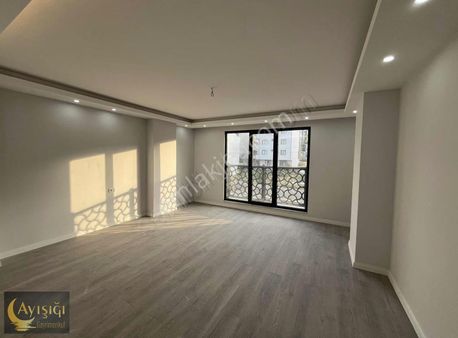 Gebze Eskihisar'da İskanlı Lüx 2+1 Satılık Daire