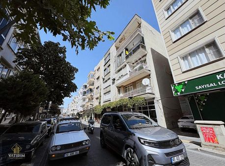 Nakliye Caddesi Sevgi Yolunda Bakımlı 130 M2 Arakat 3+1 Daire