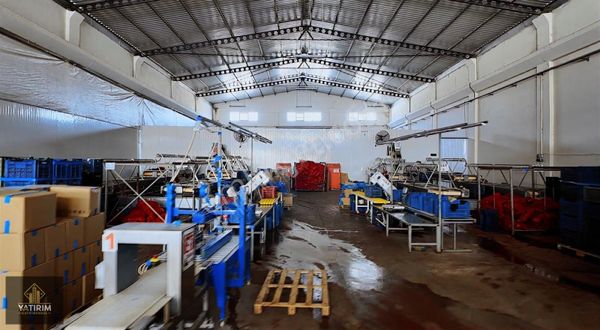 Akhisarın En Büyük Sanayi Dükkanı 2652 M2 Tek Parça İşyeri