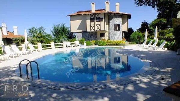 Beykoz Polonezköy Polonez Köşkleri Sitesi Nde Kiralık Villa