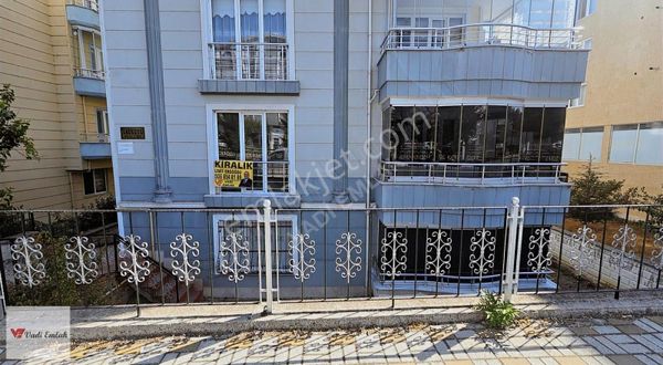 Vadı Emlak'tan Karşıyaka Muhteşem Konumlu Kiralık 3+1 Daire