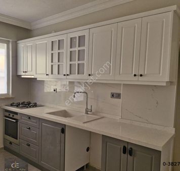 Şehir Merkezinde Yenilenmiş 3+1