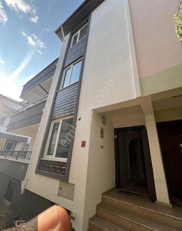 Cemil Temelde Müstakil Tripleks