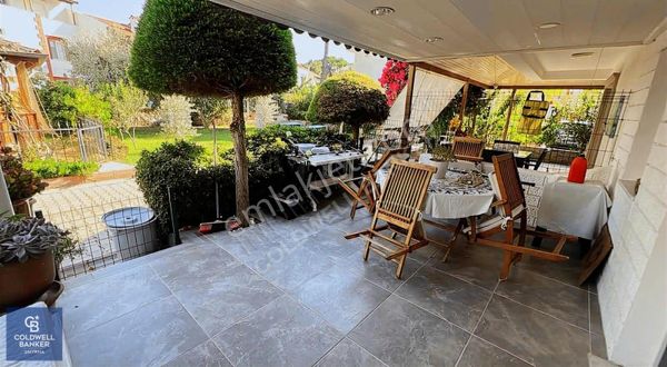 Gümüldür'de Site İçerisinde Triplex Yazlık Denize Yakın Konforlu