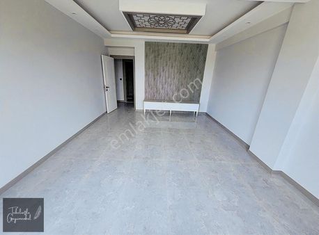 Deliktaşta Merkezi Konumlu Sıfır Asansörlü Fırsat Daireler