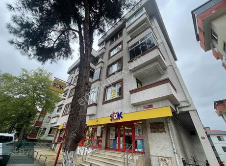Bakırköy Kartaltepe Terakki Cd. 3+1 Ara Kat Satılık Daire