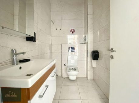 Maltepe Cevizli Dap Dalga Kule'de Satılık Depolu Dükkan