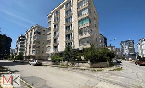 Sınırsız Kredili Tramvaya 2.bina Site İçerisinde Satılık 3+1