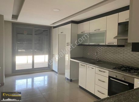 A Plus Gayrimenkulden Cafeler Sokağında 3+1 Kiralık Daire