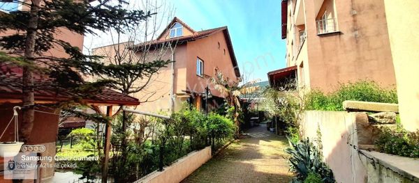 İnaltay Gayrimenkul İzmit Kuruçeşme'de 5+1 Kiralık Triplex Villa
