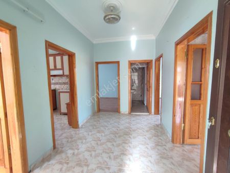 Özalperde Hasarsız 3+1 Az Katlı Binada