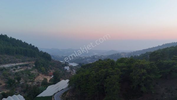 Alanya Kayabaşı Mahallesinde Satılık 5.325m2 Doğa Manzaralı Tarla