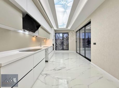 Karakuş'tan█ Merkezde Ultralüx Sitede K.garajlı, 5.kat 200m² 4+1