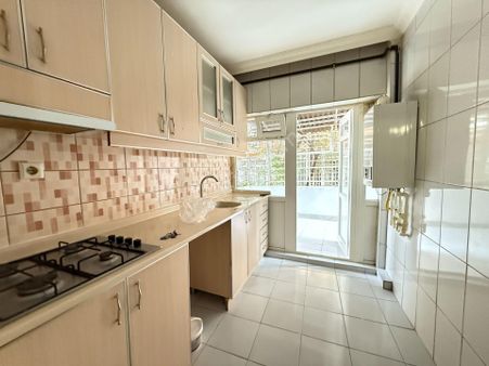 Yatırım Fırsatı..! Dr Tevfik Sağlam Cad. Üstün'de Teras Balkonlu