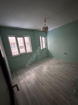 Bentbaşı Cami Dibinde Satılık Fırsat 2+1 Daire