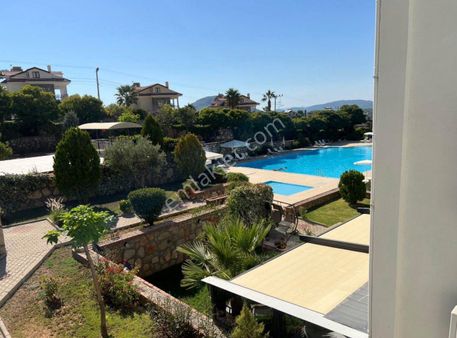 Ölüdeniz Mahallesi Ovacık Mevkii Satılık 2+1 Bahçe Dubleks