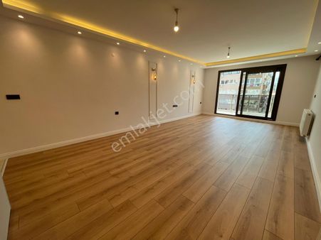 Asil'den Poligonda Cadde Üzeri 3+1 Lüks Arakat Otoparklı Daire