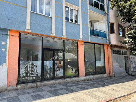 Roma' Dan Askerlik Şubesi Karşısında Kiralık Dükkan