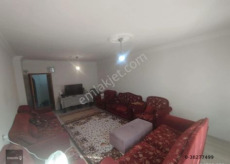 Adnan Menderes Mahallesinde Dutluk Metro Yakını Katta Bağımsız Satılık Daire