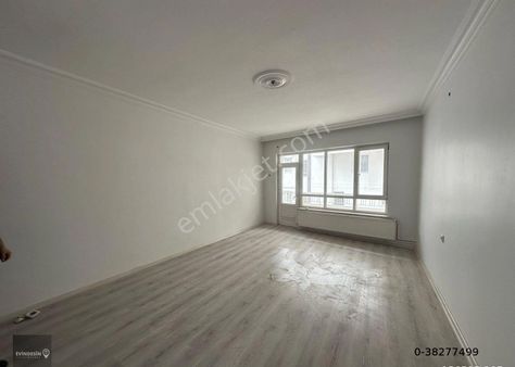 İncirli Mahallesinde Cadde Üzeri Katta 3+1 Bağımsız Full Yapılı Satılık Daire