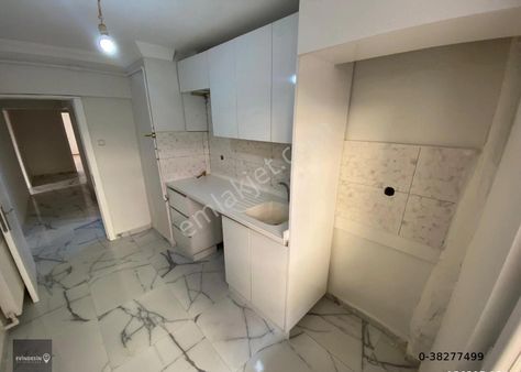 Bağlarbaşı Mahallesinde Full Yapılı Giriş Kat 3+1 Satılık Daire