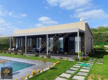 Taner Emlak'dan İnceğiz'de Havuzlu Müstakil Villa