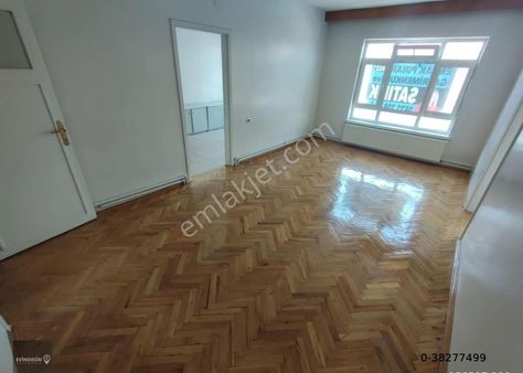 Bağlarbaşı Mahallesinde Katta 3+1 Geniş Cepheleri Açık Satılık Daire