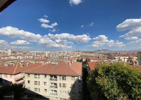 Şenlik Mahallesinde Katta 3+1 1 Bağımlı Yapılı Manzaralı Satılık Daire