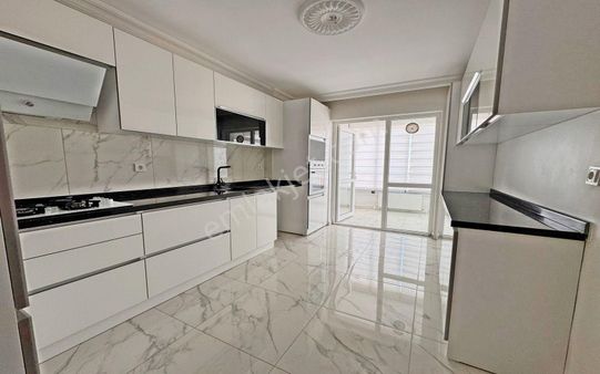 Atapark'ta Teras Balkonlu Ferah 3+1 Daire!