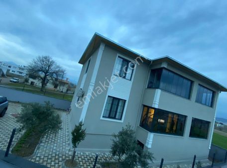 Er-taş'tan Şehir Merkezine 10 Km 5+1 Dubleks Villa İster Eşyalı İster Eşyasız