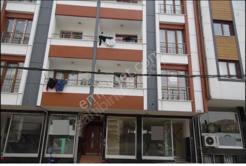 Halkalı Merkez Mah Satılık 2+1 85 Mt İskanlı 4 Yaş 1. Kat Daire