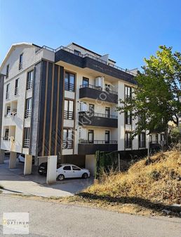 Derince Öğretmenler Cad.üzerinde Satılık 2+1 Çatı Dubleks Daire