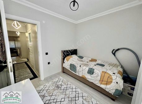 Ada İçerisinde Satılık Masrafsız Müstekil Bahçeli Daire