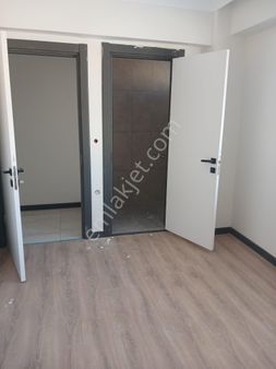 Fevzi Çakmak Da 3+1 Daire Yüksek Giriş