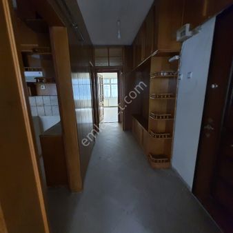 Gülhan Gayrimenkul'den İlkadım 'da Kiralık 2+1 Daire