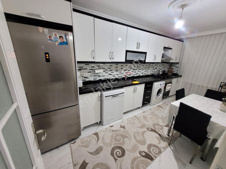 Home'dan Malkoçoğlu Mah'de Satılık 135m 3+1 1-kat Efsane Daire..