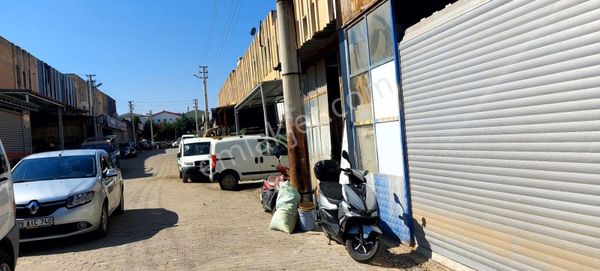 İhtiyaçtan Acil Satılık Kuşadası Adasan Sanayi Sitesinde 2 Katlı Asansörlü Büyük Dükkan