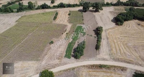 B&u Gayrimenkul'den 2.500m2 Köy Dibinde Yatırımlık Arazi