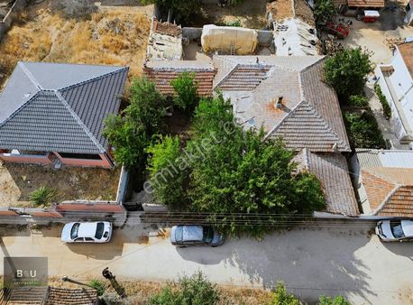 B&u Gayrimenkul'den Kavaklı Merkezde Müstakil 3+1 Ev Ve Arsası