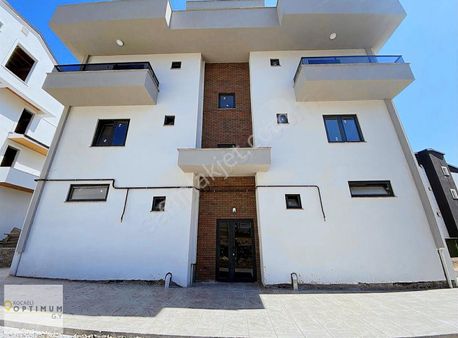 Başiskele Yeşilyurtmh Merkezi Lokasyon 2+1 Arakatgenişdaire