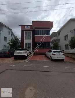 Optimum G.y Den Başiskele Seymende Satılık 3+1 Daire