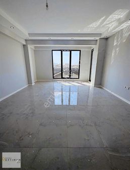 Yeşilyurt Mah.merkezi Konumda Satılık 3+1 Ç.dubleksi Daire