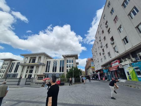 Molla Team'den G.o.p Meydanda Satılık 100 M2 Ofis