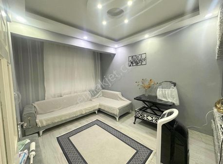 Karataş Emlaktan Zaferde 2+1 Temiz Masrafsız Yüksek Giriş