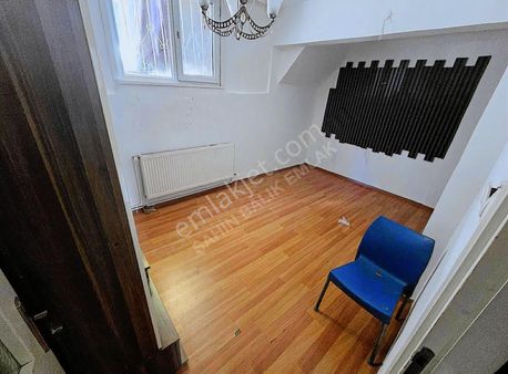 Şahin İnşaat... Kira Derdine Son 3+1 Bahçe Katı Balkonlu..boş...